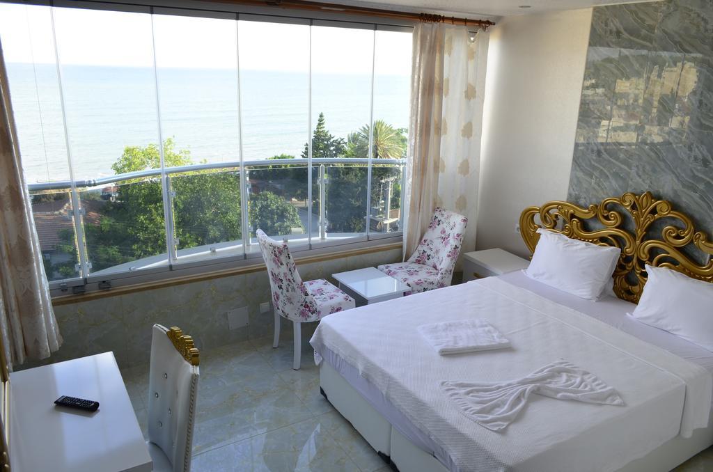Alev Palace Otel Arsuz Rom bilde