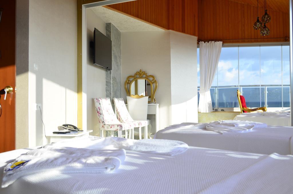 Alev Palace Otel Arsuz Rom bilde