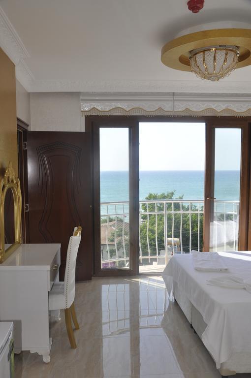 Alev Palace Otel Arsuz Rom bilde
